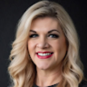 Meet your Posher, Leslie